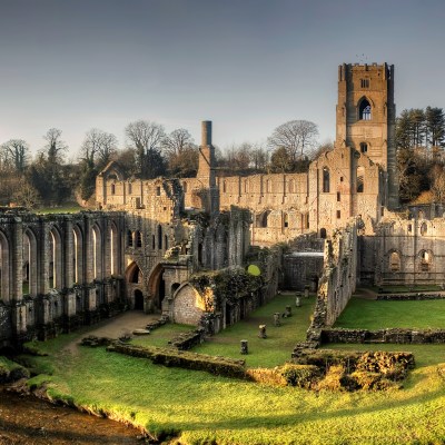 Fountains-Abbey